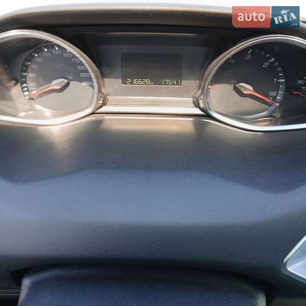 Универсал Peugeot 308 2015 в Александрие