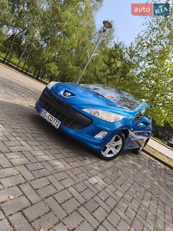 Хэтчбек Peugeot 308 2008 в 