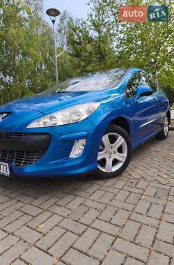 Хэтчбек Peugeot 308 2008 в 