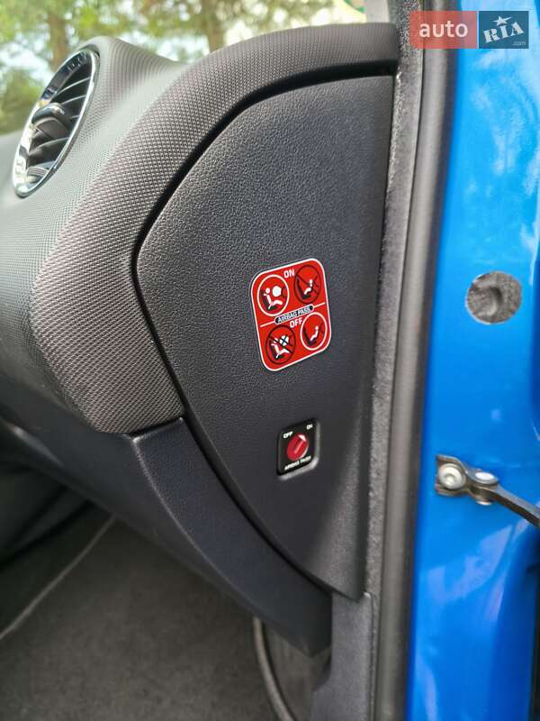 Хетчбек Peugeot 308 2008 в Дрогобичі