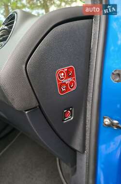 Хэтчбек Peugeot 308 2008 в 