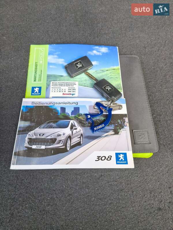 Хетчбек Peugeot 308 2008 в Дрогобичі