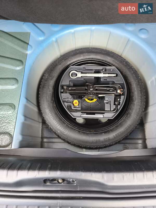 Хетчбек Peugeot 308 2008 в Дрогобичі