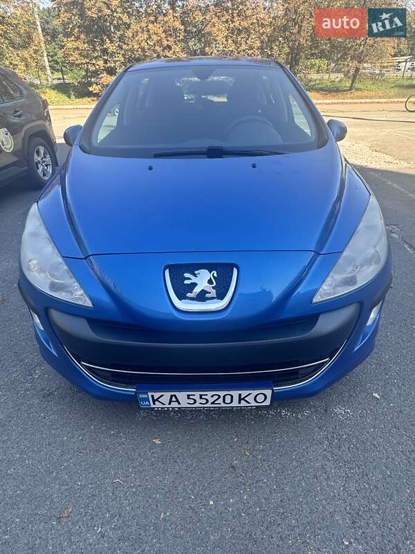 Хетчбек Peugeot 308 2008 в Києві