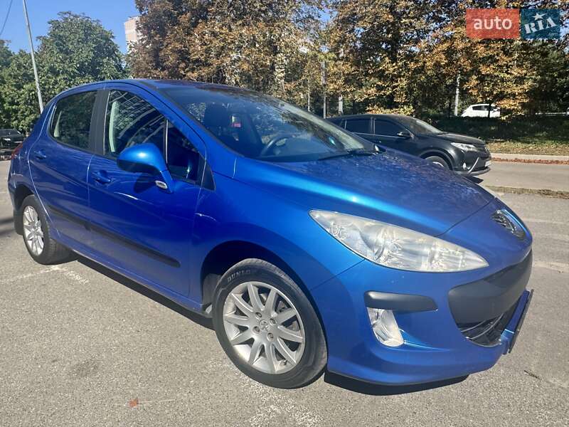 Хетчбек Peugeot 308 2008 в Києві
