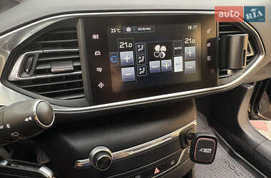 Універсал Peugeot 308 2015 в Львові