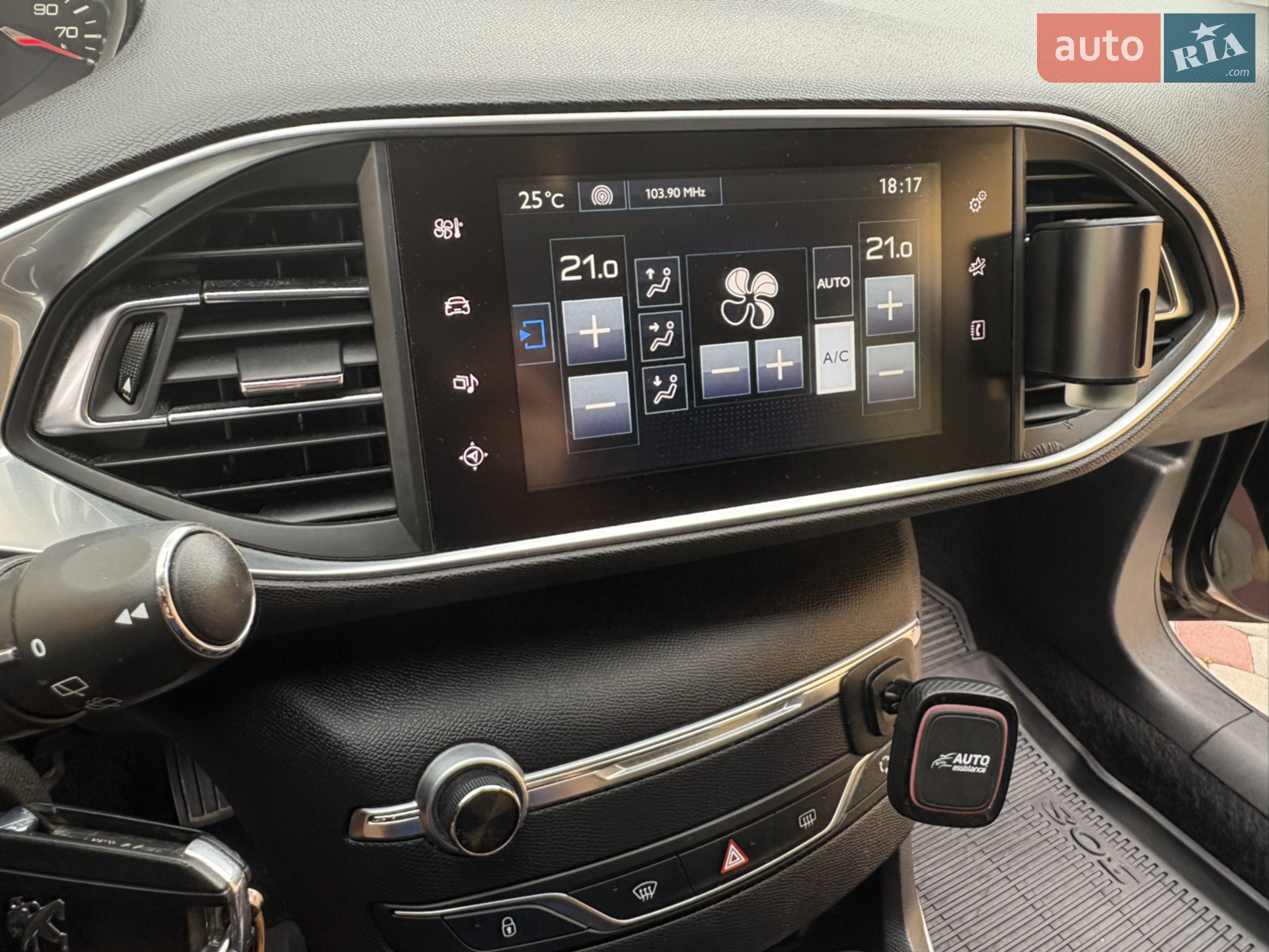 2015 Peugeot 308 - мініатюра 17