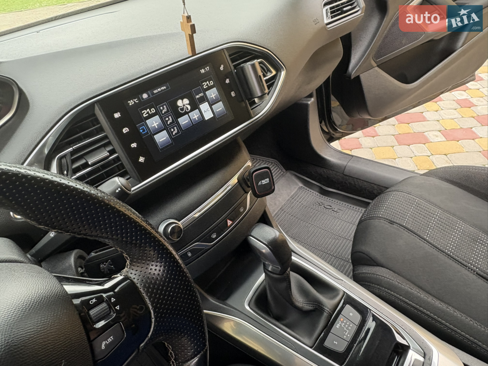 2015 Peugeot 308 - мініатюра 18