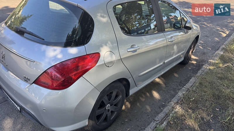 Хетчбек Peugeot 308 2013 в Києві фото 9 Хетчбек Peugeot 308 2013 в Києві