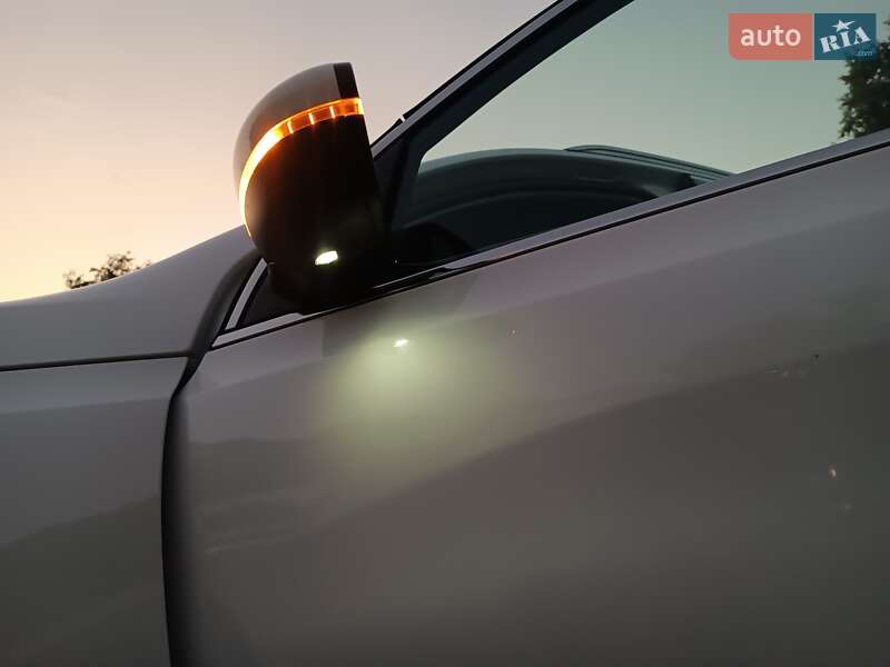 Універсал Peugeot 308 2014 в Чернігові