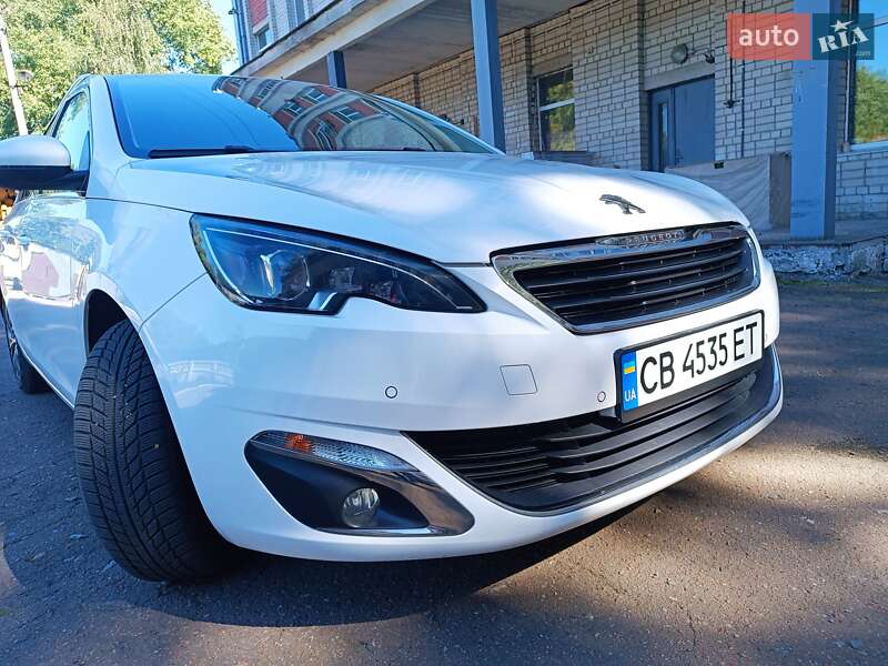 Універсал Peugeot 308 2014 в Чернігові