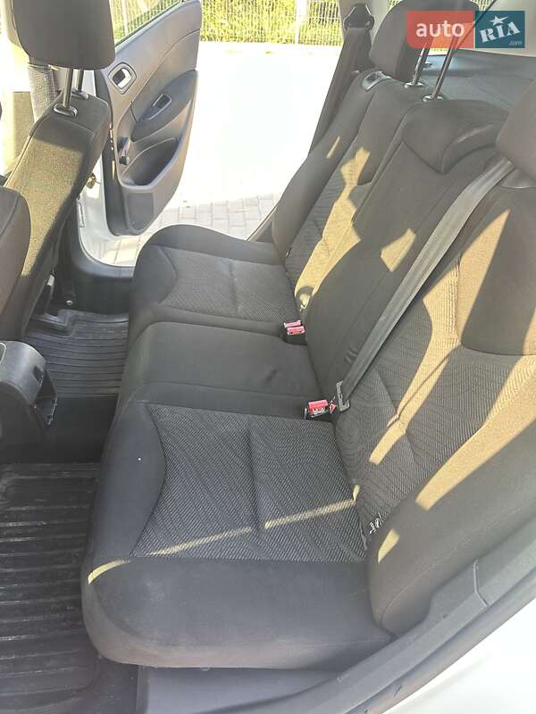 Универсал Peugeot 308 2010 в Дубно