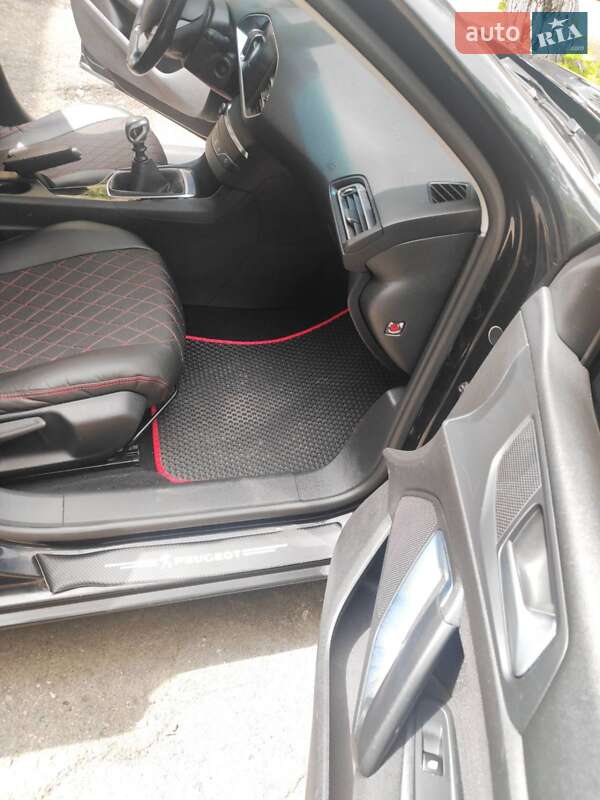 Универсал Peugeot 308 2015 в Овруче фото 2 Универсал Peugeot 308 2015 в Овруче