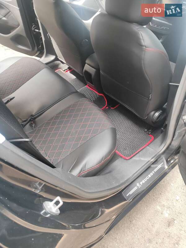 Универсал Peugeot 308 2015 в Овруче фото 11 Универсал Peugeot 308 2015 в Овруче