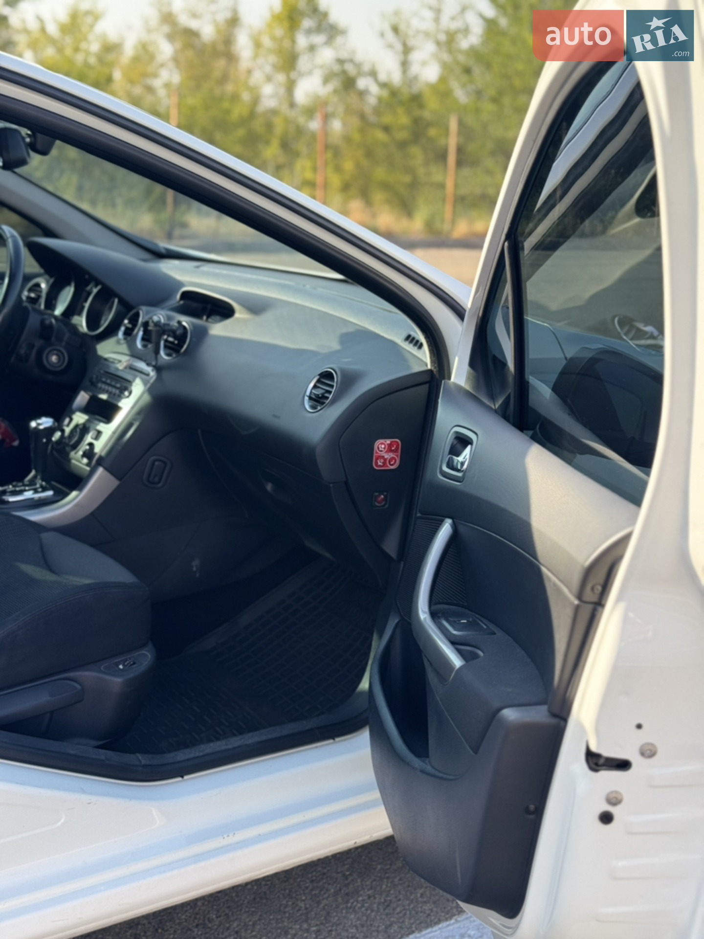 2012 Peugeot 308 - мініатюра 15