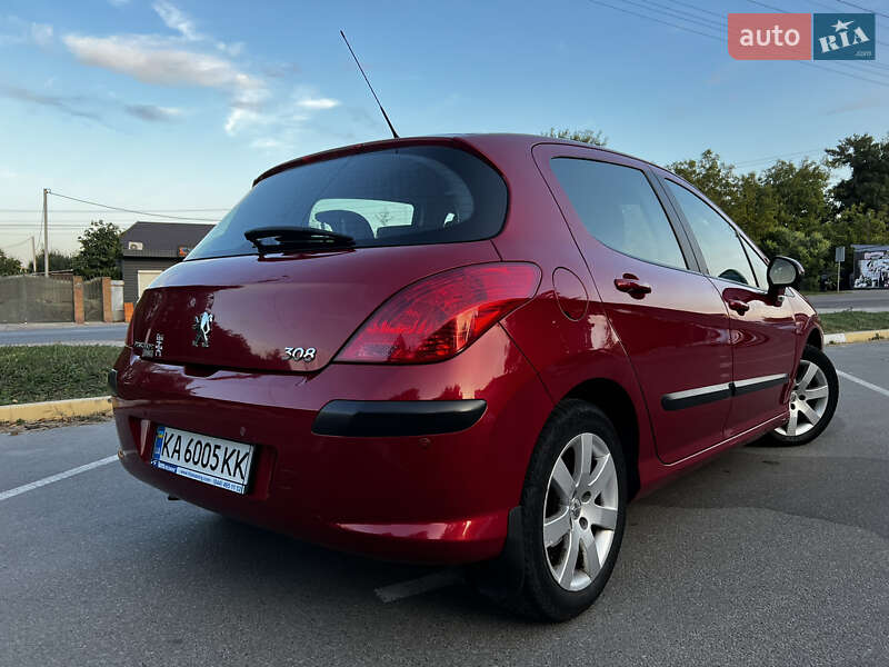 Хетчбек Peugeot 308 2010 в Василькові
