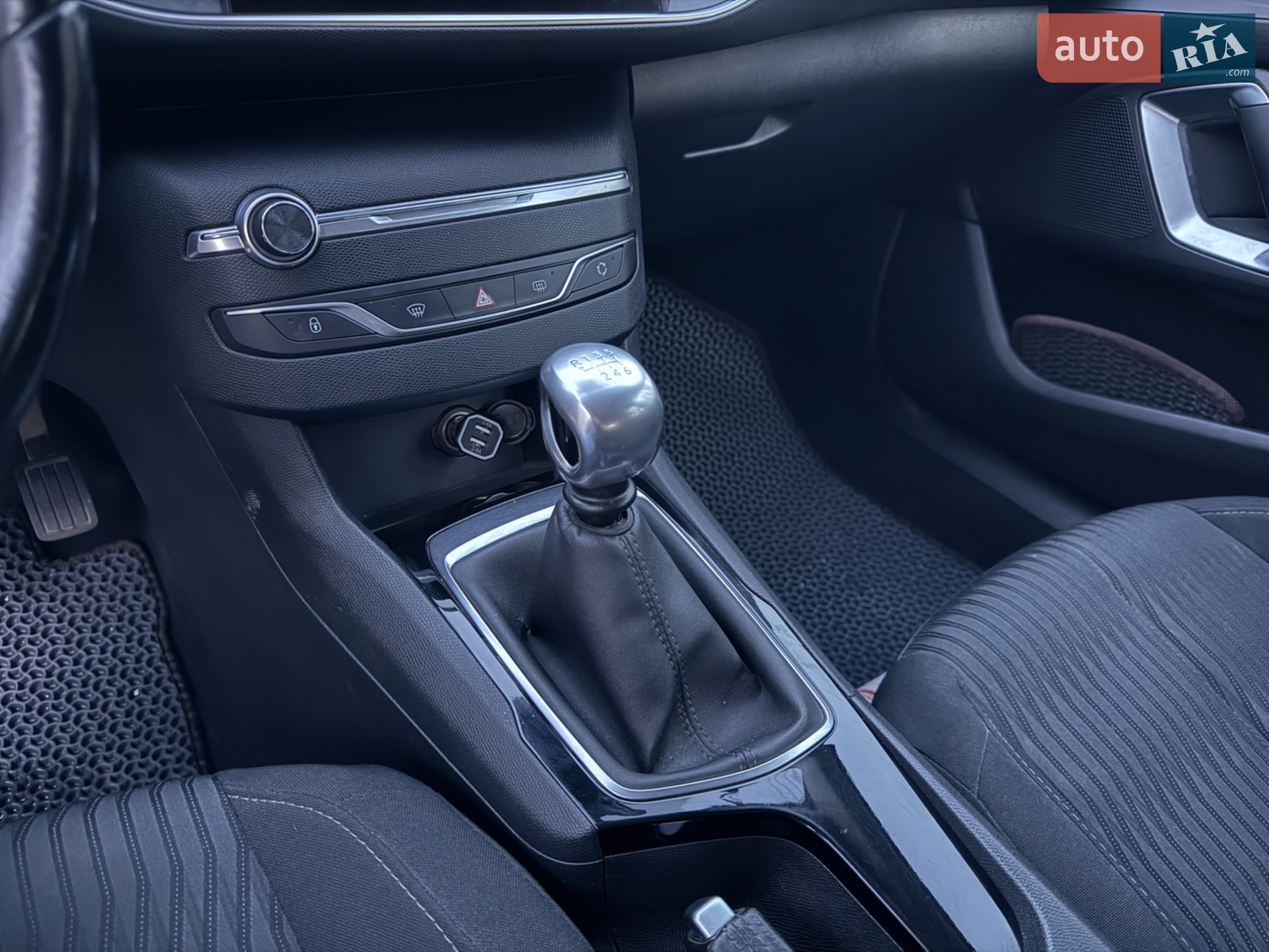 2016 Peugeot 308 - мініатюра 17