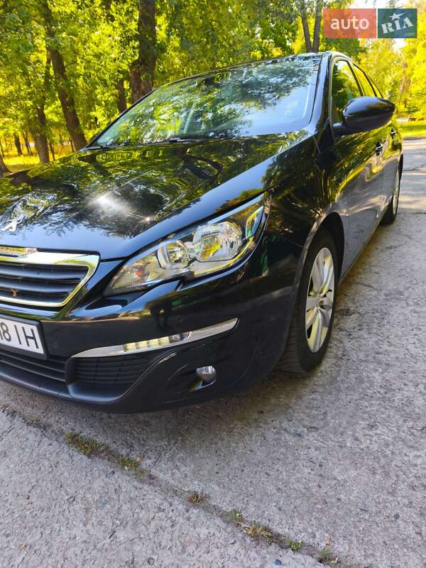 Універсал Peugeot 308 2015 в Миргороді