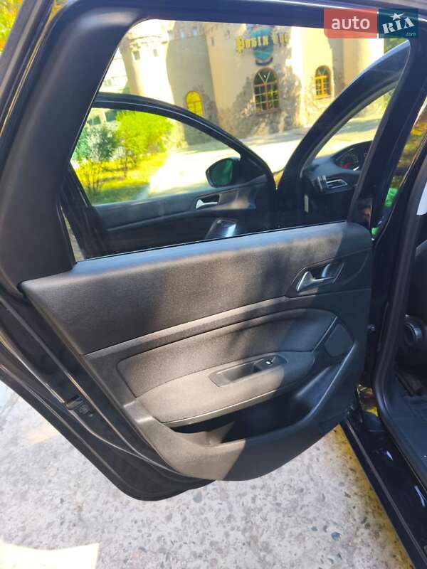 Універсал Peugeot 308 2015 в Миргороді