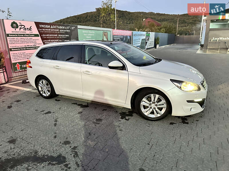 Универсал Peugeot 308 2014 в Великом Березном