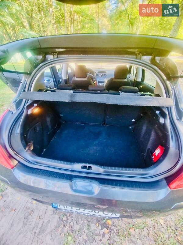Хэтчбек Peugeot 308 2008 в Житомире