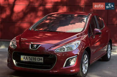 Хэтчбек Peugeot 308 2011 в Кропивницком
