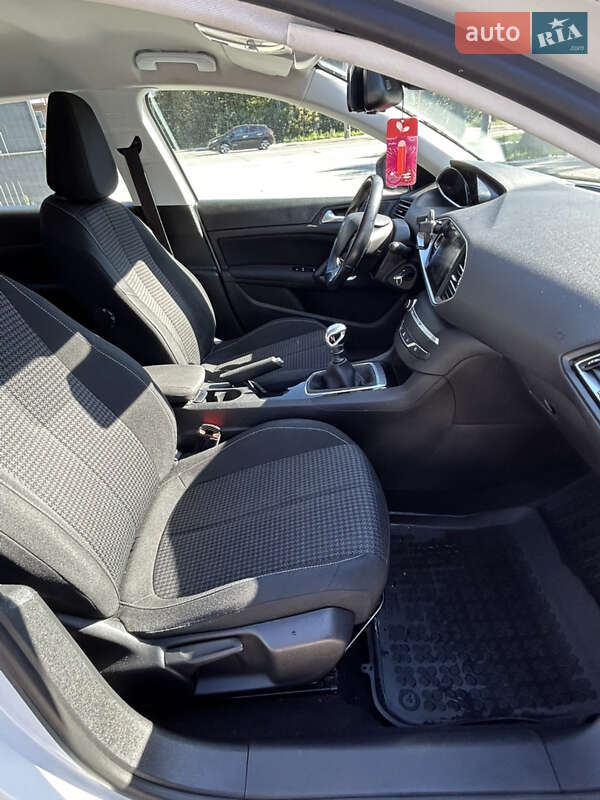 Універсал Peugeot 308 2018 в Тернополі фото 8 Універсал Peugeot 308 2018 в Тернополі