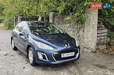Хэтчбек Peugeot 308 2011 в Львове