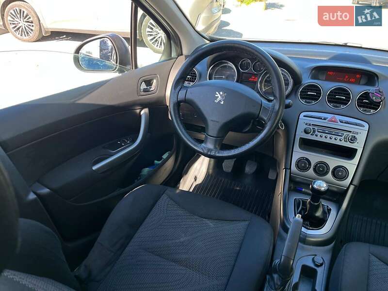 Універсал Peugeot 308 2010 в Львові