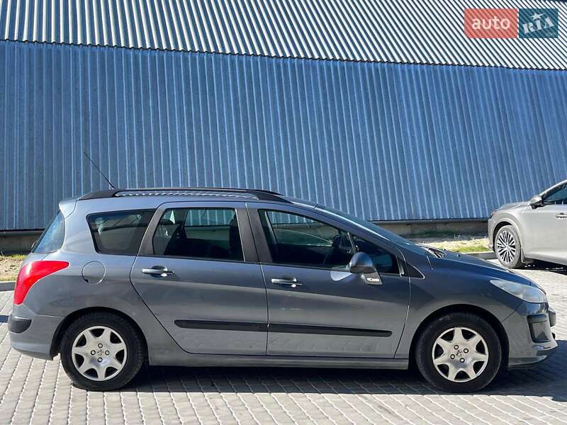 Універсал Peugeot 308 2010 в Львові