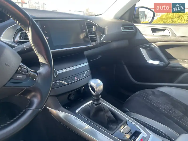 Peugeot 308 2019 VIN VF3LCYHZPKS330766 фото оголошення 18 з 69