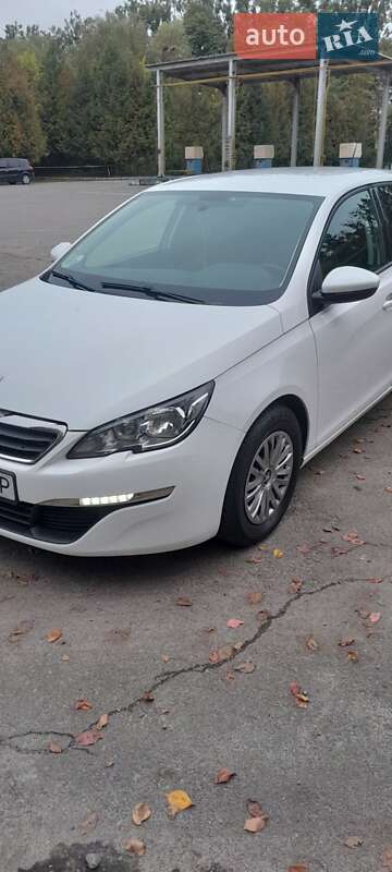 Универсал Peugeot 308 2015 в Львове