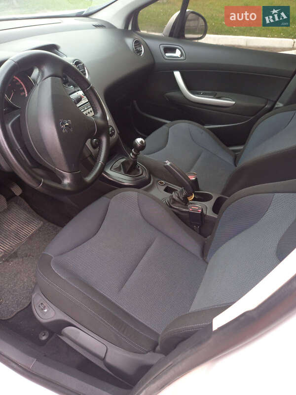 Універсал Peugeot 308 2009 в Костопілі