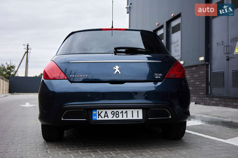 Хэтчбек Peugeot 308 2013 в Киеве