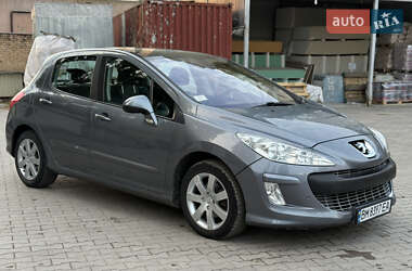 Хэтчбек Peugeot 308 2008 в 