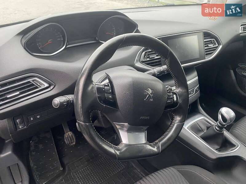 Универсал Peugeot 308 2014 в Тернополе фото 18 Универсал Peugeot 308 2014 в Тернополе