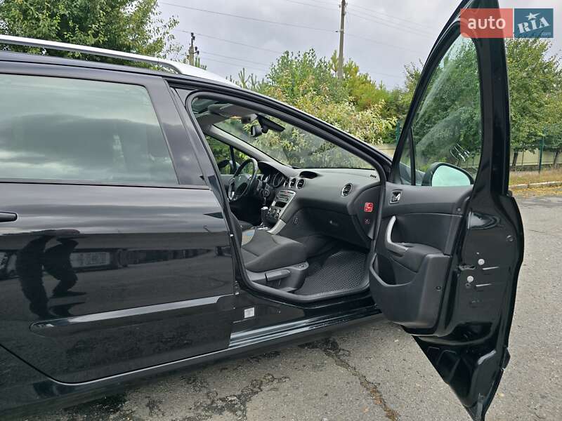 Универсал Peugeot 308 2012 в Хмельницком