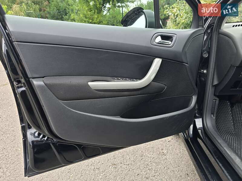 Универсал Peugeot 308 2012 в Хмельницком