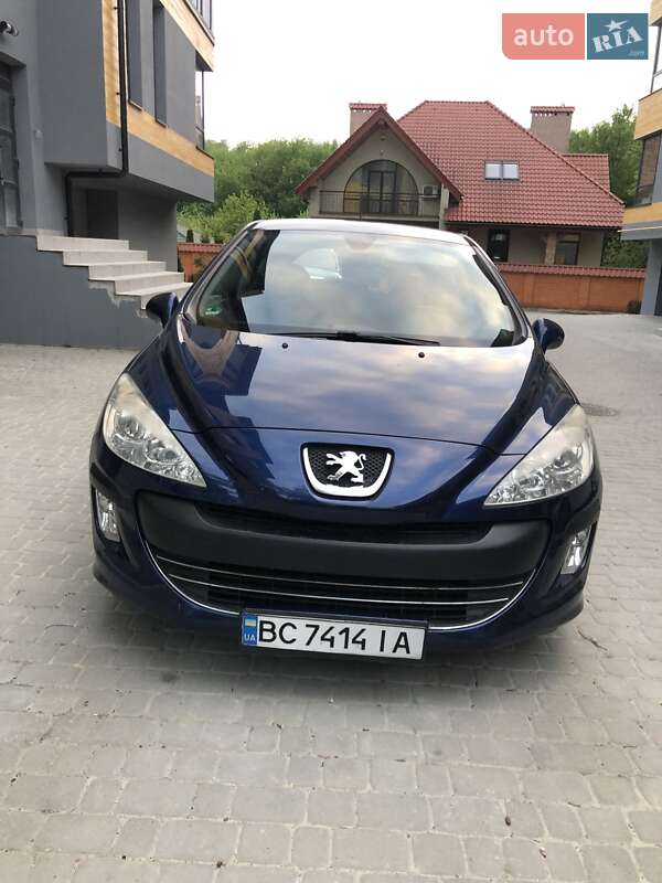 Хетчбек Peugeot 308 2008 в Львові