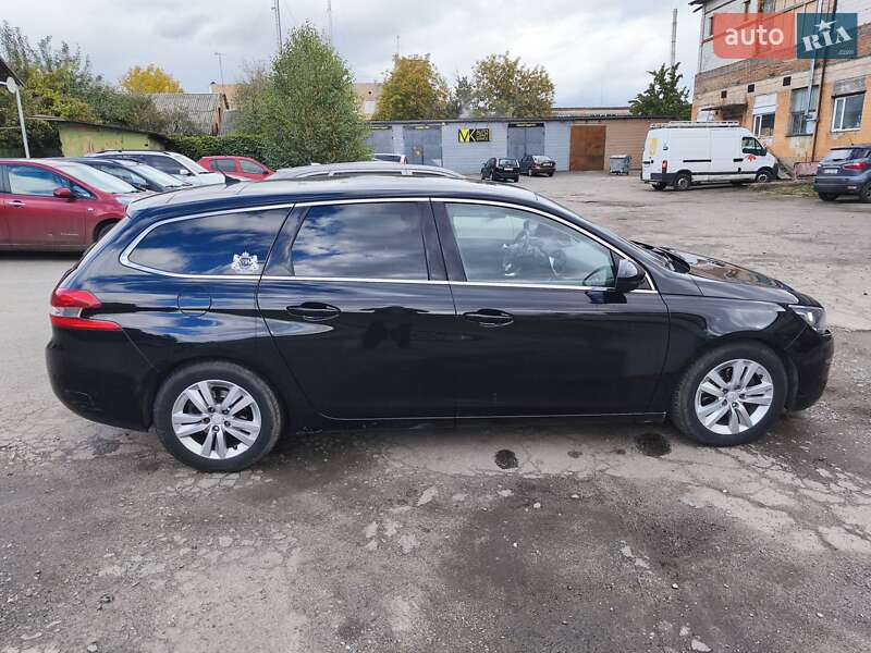 Універсал Peugeot 308 2014 в Луцьку