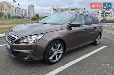 Универсал Peugeot 308 2014 в Киеве