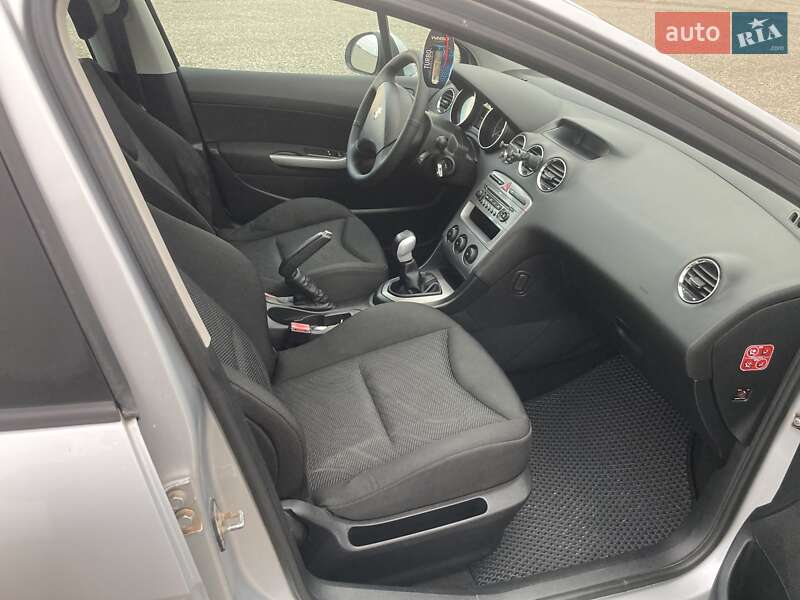 Універсал Peugeot 308 2009 в Тернополі