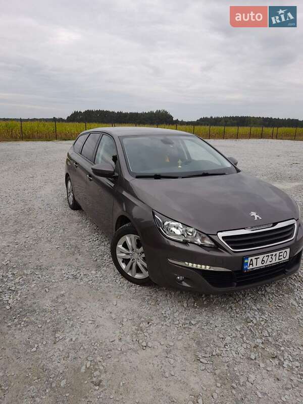 Peugeot 308 2016