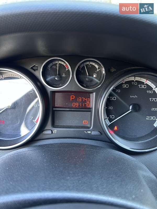 Хэтчбек Peugeot 308 2010 в Полтаве