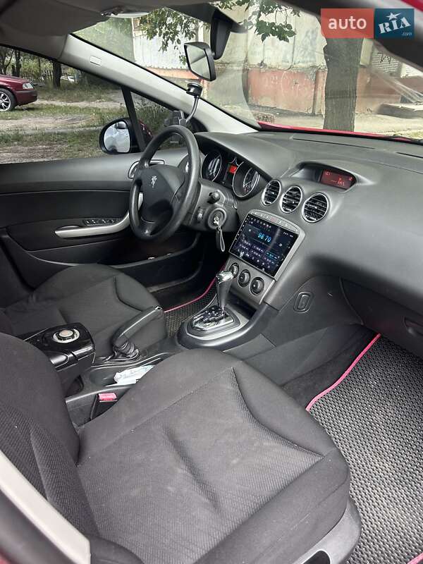 Хэтчбек Peugeot 308 2010 в Полтаве