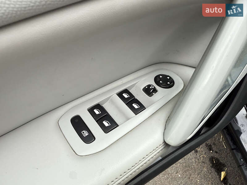 Универсал Peugeot 308 2014 в Черкассах