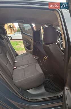 Хэтчбек Peugeot 308 2011 в 