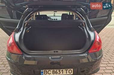 Хэтчбек Peugeot 308 2011 в 