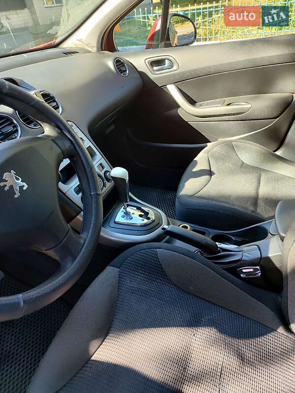 Хэтчбек Peugeot 308 2008 в Кривом Озере