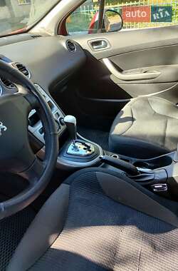 Хэтчбек Peugeot 308 2008 в 